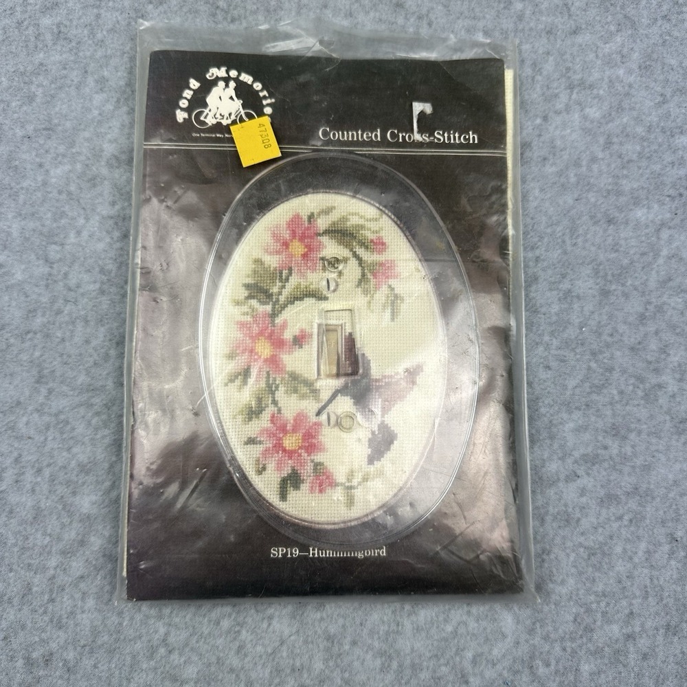 Fond Memories #19 Counted Cross Stitch Kit Hummingbird Single Light Switch Plate - Picture 7 of 8